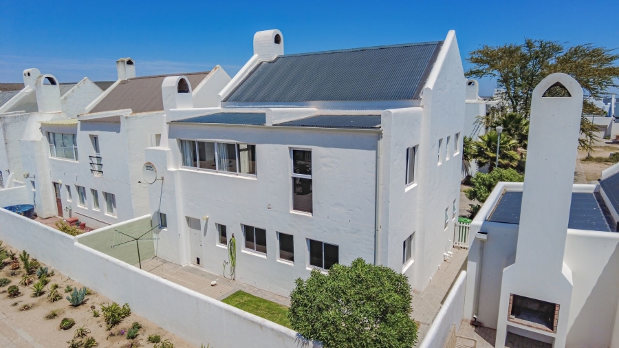 3 Bedroom Property for Sale in Lampiesbaai Western Cape